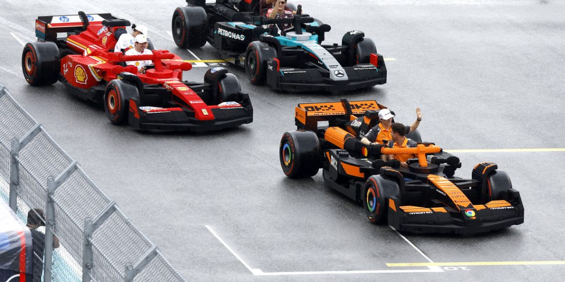 The drivers' parade in Miami was chaos. Image: Getty/Formula 1.