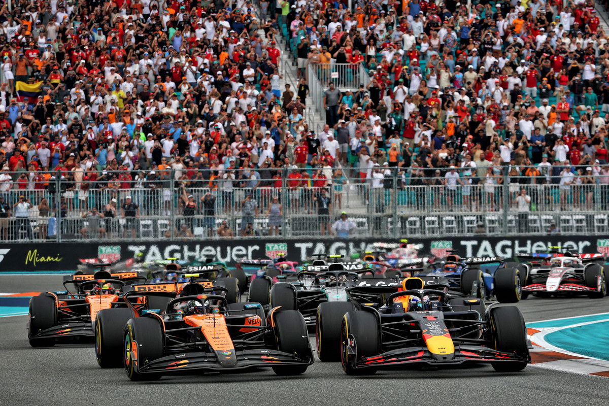 Cover F1 and more for Speedcafe